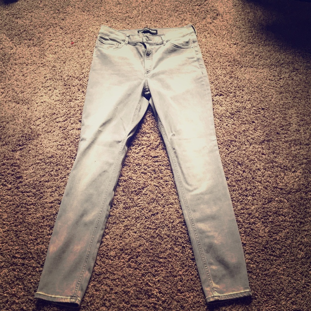 Grey jeans